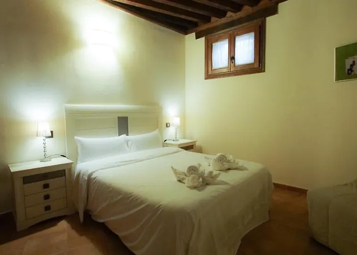 Tiempo De Toledo: Catedral Apartamento